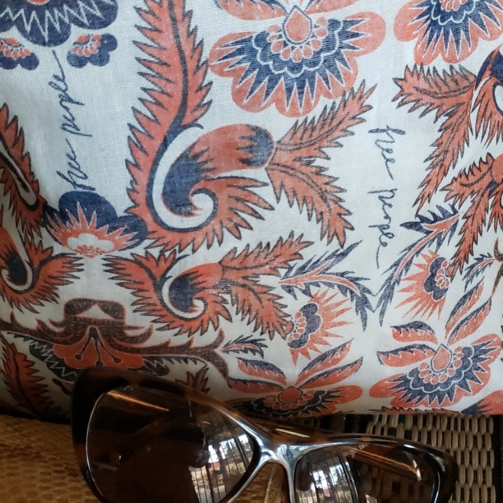 💥price: FIRM💥Free People...store "linen bag" - Picture 2 of 5